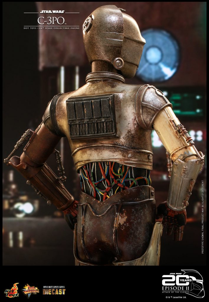Star Wars Episode II: Attack of the Clones - 1/6th scale C-3PO Collectible Figure