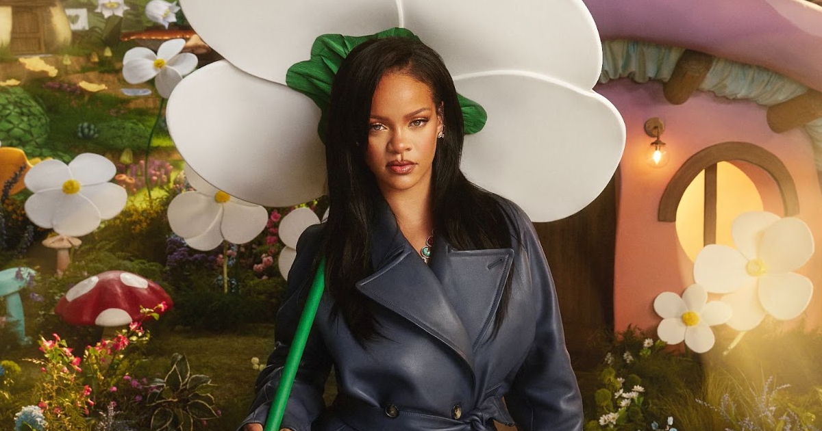 Rihanna Performs “Friend of Mine” from New SMURFS Soundtrack
